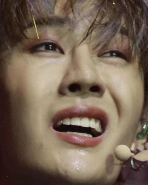 王一博离开了百万打光师,面色憔悴法令纹太深,粉丝看完纷纷取关