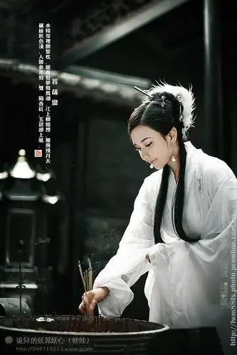 奈何桥上的美丽少女一个关于孟婆的爱情故事