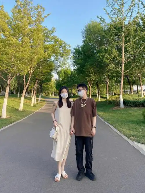 ootd情侣穿搭又来分享跟女朋友的合照啦