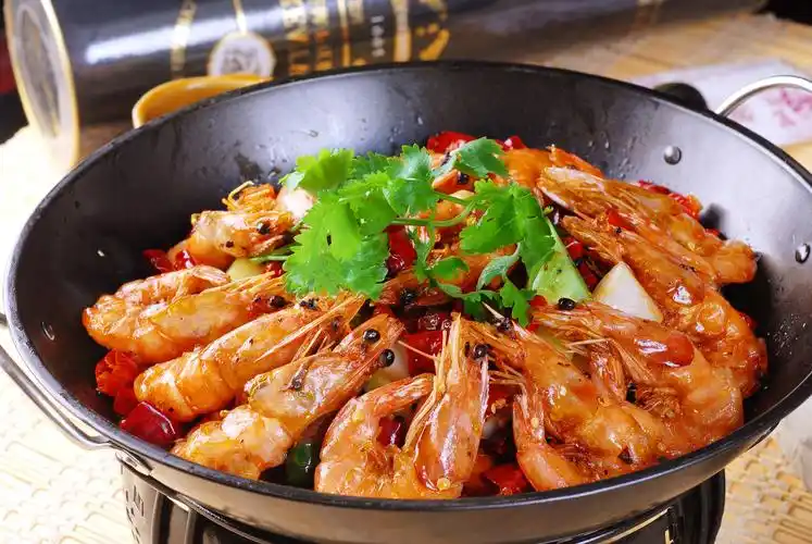 夏日激情陈氏大虾邀您共庆沈丘第十四届篮球联赛