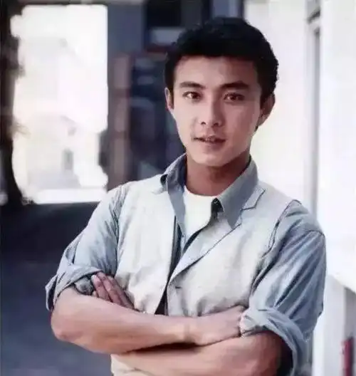 陈赫是校草,祖蓝帅得惊为天人……"老腊肉"颜值的巅峰时刻