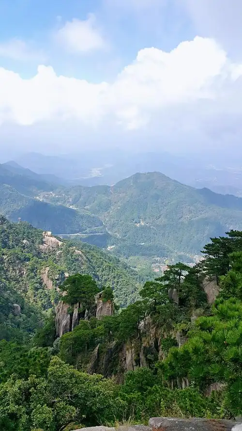 登上天台峰顶,九华山第一高峰,海拔1342米