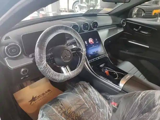 案例分享22款奔驰c200改装升级难以拒绝的内饰颜值