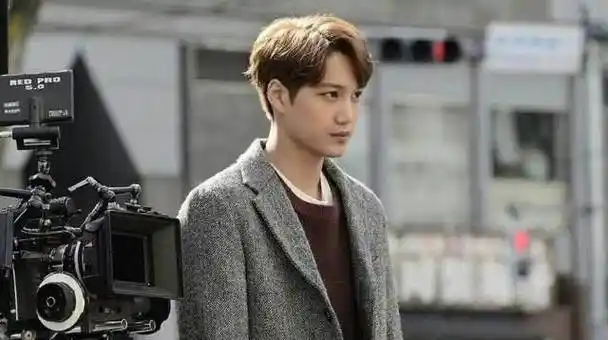 从练习生成长为exo成员的金钟仁,25岁生日终成主宰舞台的灵魂_张艺兴