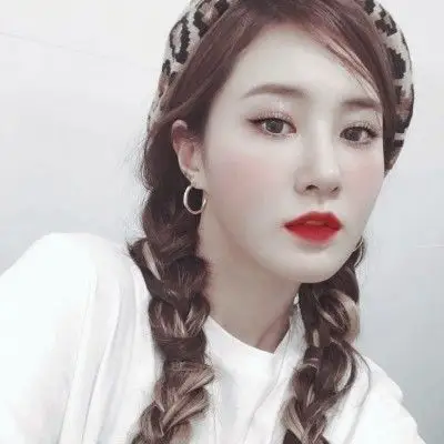 权侑莉美化头像