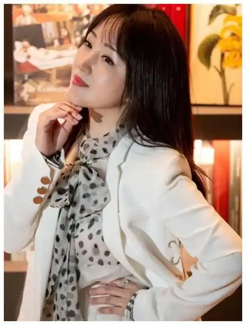 甜美可爱的少女杨钰莹,气质与颜值完胜年轻女孩.|娱乐圈|华语音乐|华