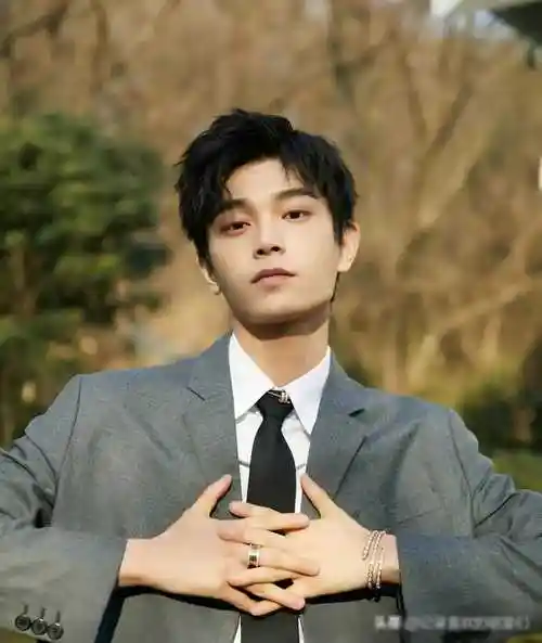 丁禹兮少年感十足阳光帅气引爆全场