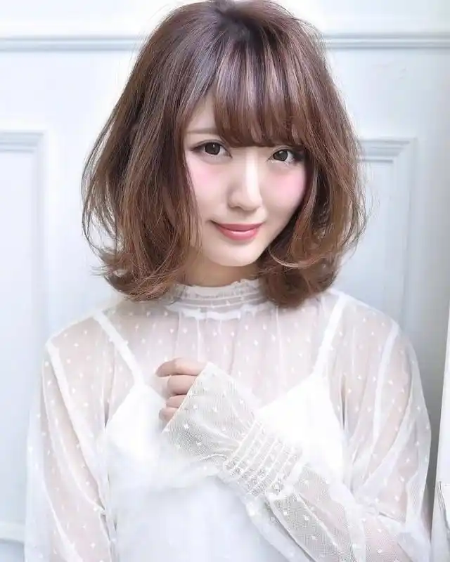 9款适合脸大脸圆女生的发型时尚减龄又显气质主要是显脸小