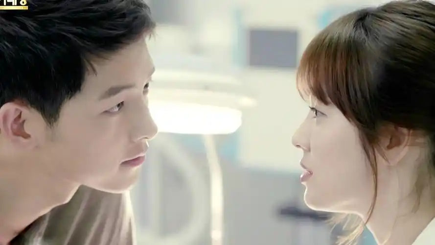 太阳的后裔韩剧剧照电脑壁纸太阳的后裔宋仲基宋慧乔战争片韩剧