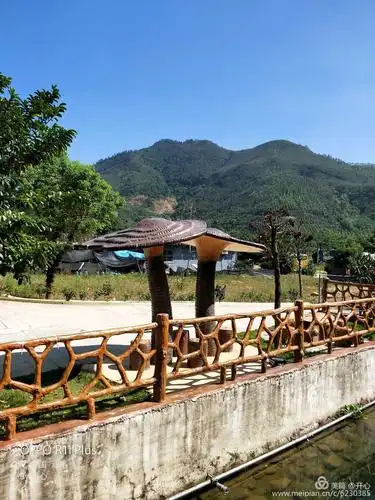 莲花山温泉度假村