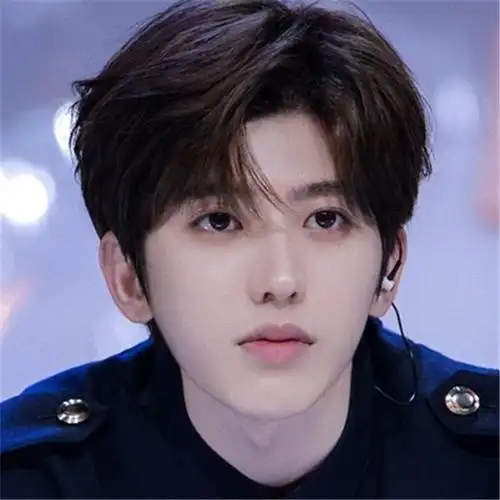 热销假发男中分 网红_假发男短发中分网红自然韩版帅气学生短直发逼真