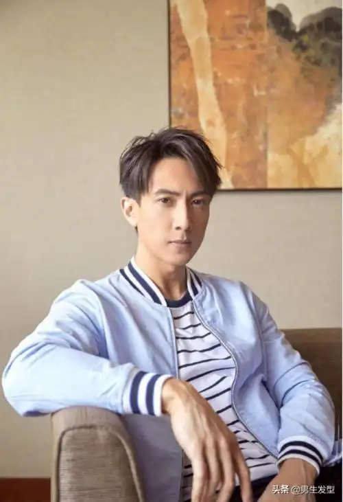 吴尊发型叫什么吴尊偏分头发型减龄帅气