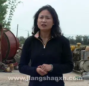 马小宁(贺雪梅老公)在家中将西昌市市长李俊和妻子贺雪梅两人捉奸在床