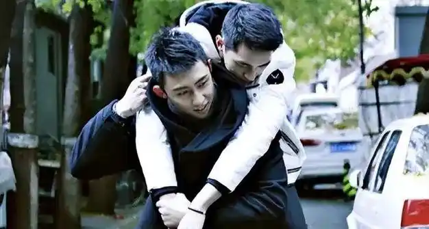 劲爆黄景瑜许魏洲大量亲密照流出原来他们说的是真的