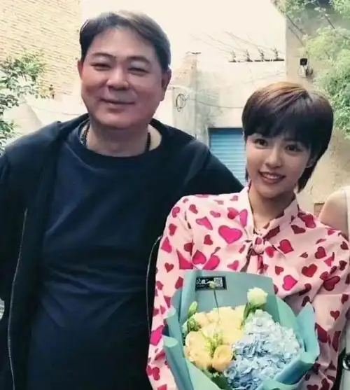 户口,私信魏嘉避谈徐梓钧|军校|军训|张一山|关晓彤|战争法_网易订阅