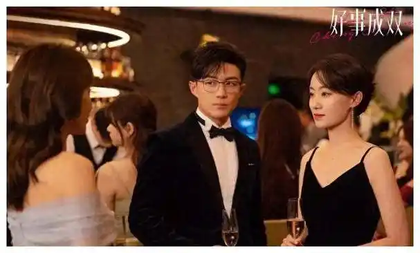 明星素颜开会,"不老男神女神"真面目大揭秘,曝光引爆