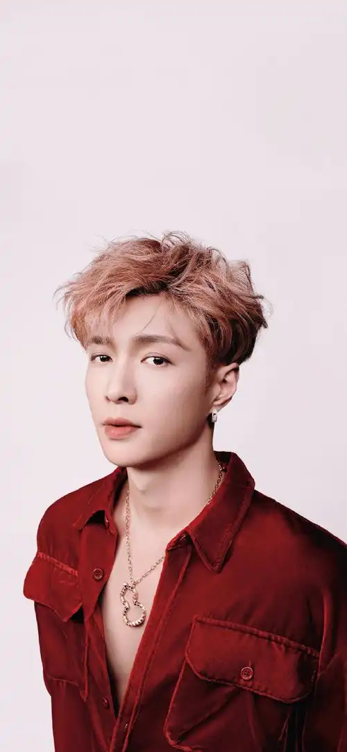 张艺兴壁纸超话#秋叶白的存图##张艺兴#今日美图/存图麒麟 2