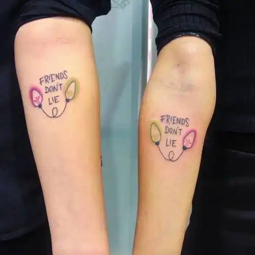 封先生小臂简单英文字情侣纹身图案