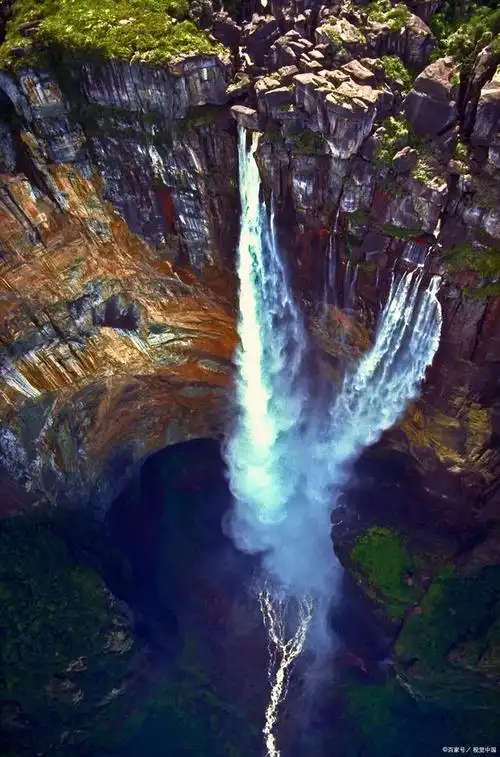 瀑布,是大自然的杰作,是地球上最壮观的自然景观之一.