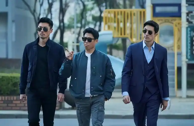 玄彬孙艺珍被偶遇,玄彬一脸担心陪伴妻子上厕所,女方被猜疑有喜