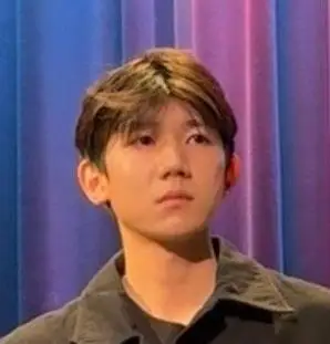 王源期末演出视频