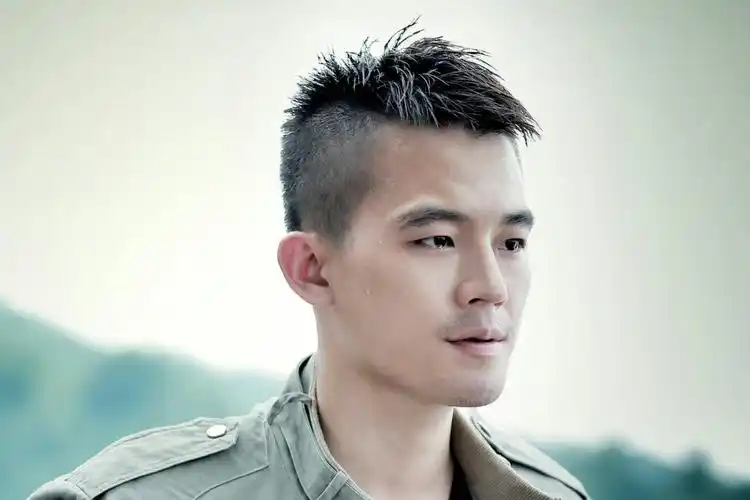 欧豪民初奇人传等三剧待播,又接陌生的恋人,搭档宋茜谭松韵