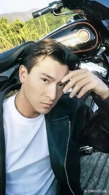 刘德华的演艺传奇坚韧奋斗角色深入艺术与年龄的对话