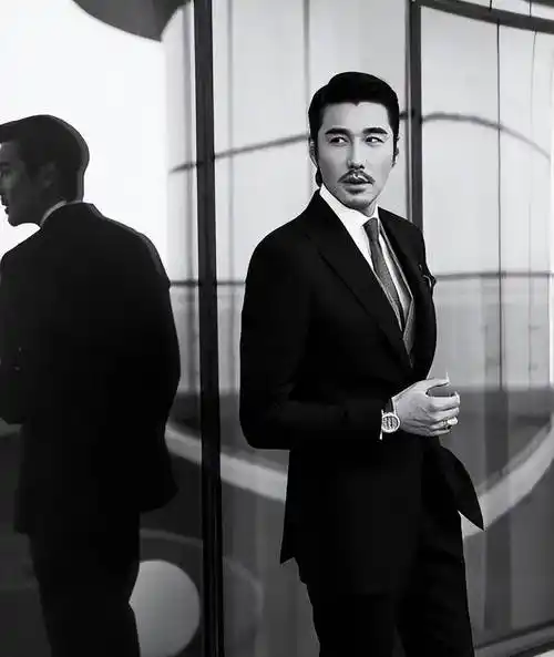 胡兵倒数第一,自称是唱跳新人,会努力!网友喊话还是做模特吧!