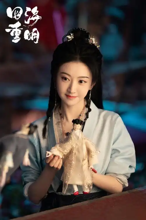 发现这一部剧里面的很多的古装都很适合景甜