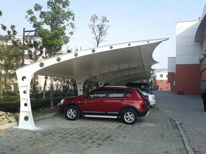 五金,工具 >正文  小轿车车棚盖国产白色pvdf建筑膜材每平方价格,汽车