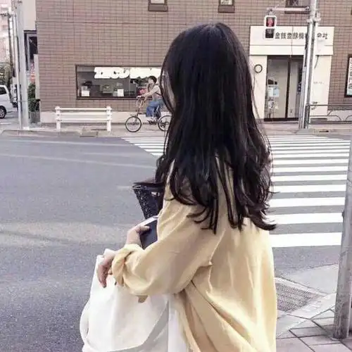 超火不露脸可爱的女生头像