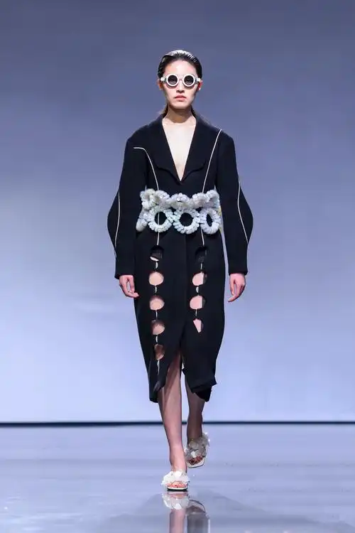 shie lyu 2021秋冬系列半共生_品牌新闻_潮流服饰频道_vogue时尚网