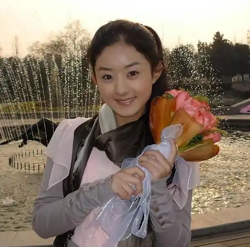 农村出身的赵丽颖!仅因为一张照片,被贴上了"土包子"的标签!