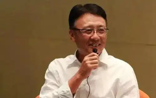 让我们走进儒商刘洪基,感受怡宝的成长历程!