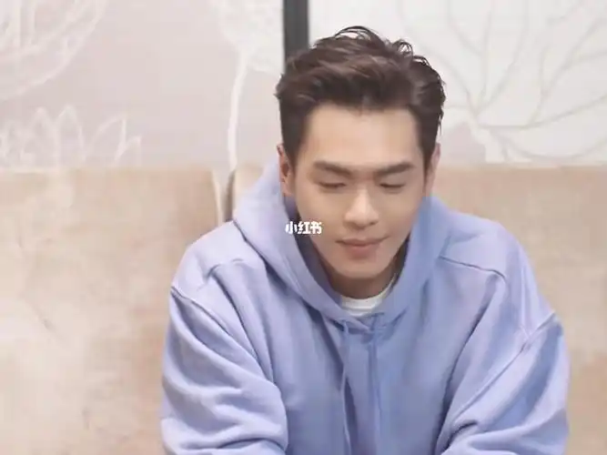 你有几块腹肌八块