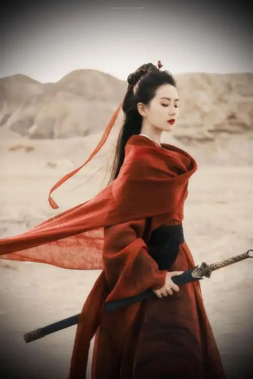 刘诗诗|一念关山 红衣女侠 cr logo__财经头条