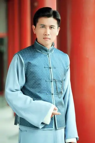 《新京华烟云》发布会 宋允皓赶拍新戏隔空祝福