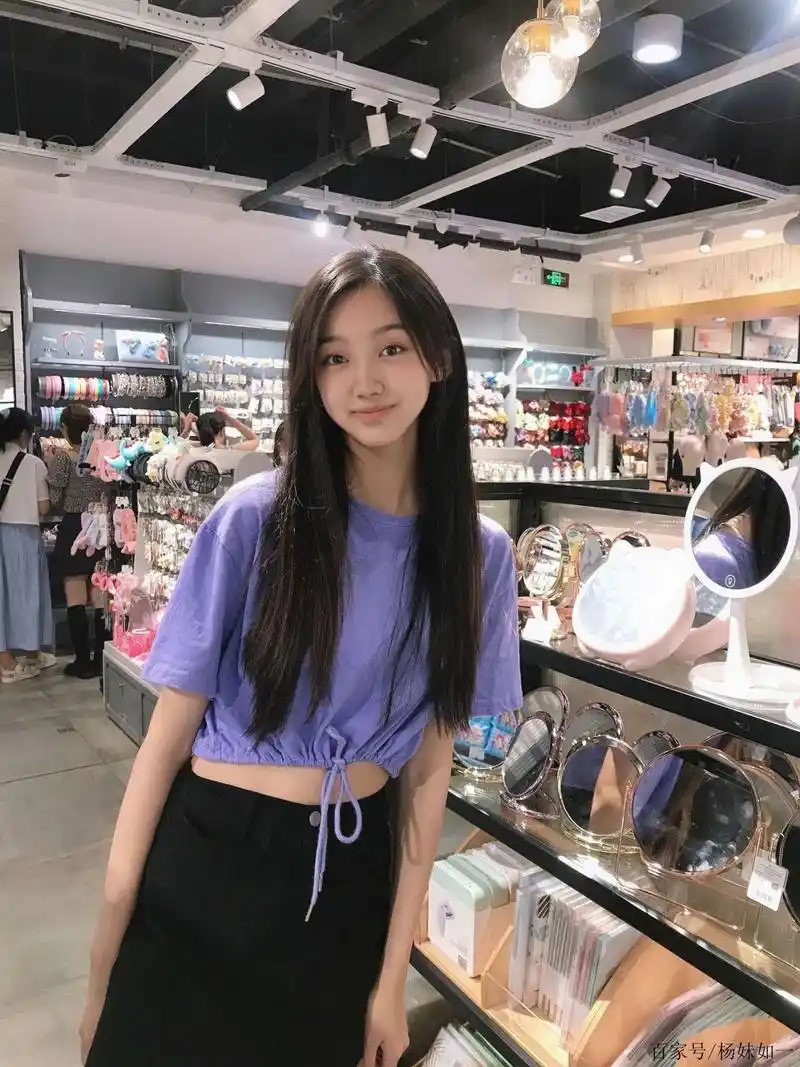 曲芷含到底有多美?