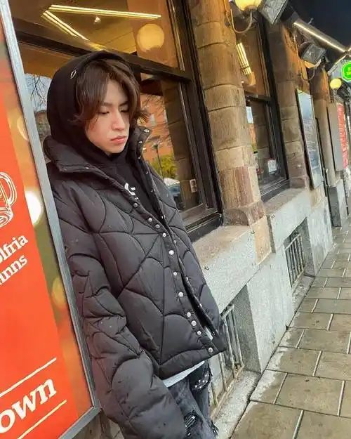 小鬼把更多时间花在音乐上