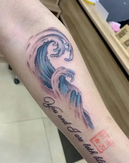 浪花纹身图片_手臂纹身图案