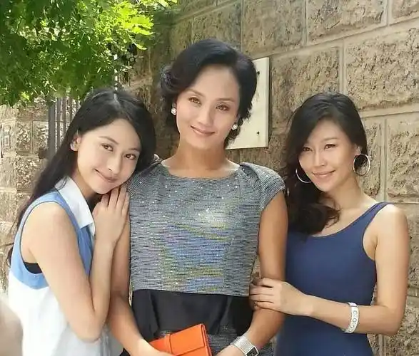 演技|51岁上海演员李颖,从模特到演员凭演技走红,如今依旧知性优雅