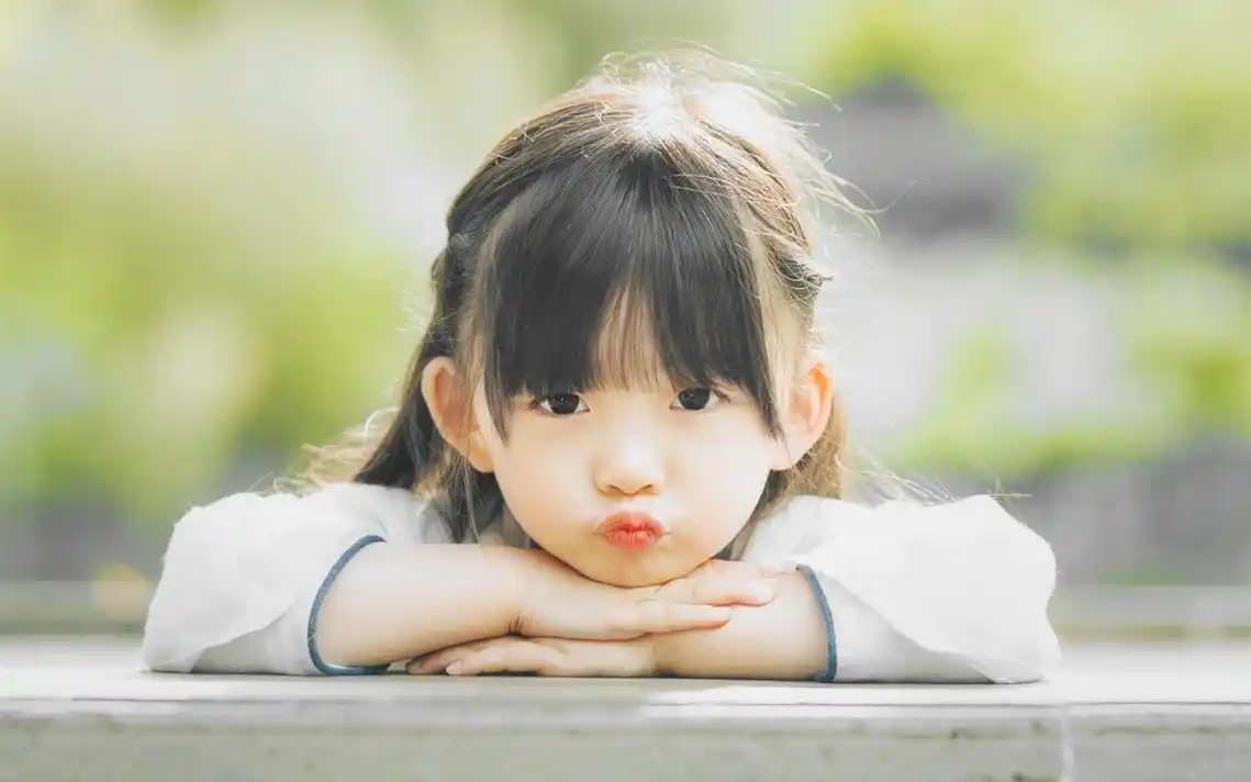 小女孩图片壁纸39