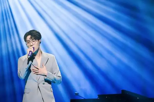 张艺兴我是唱作人2钢琴弹唱引关注