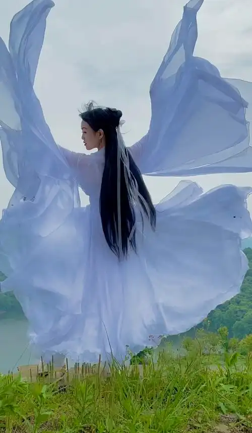 安子古装仙女白色同款凯馨李凯馨小倩情聂人间民族服装