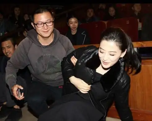 图梅婷老公曾剑家世背景简介现任70岁老公个人资料曝光