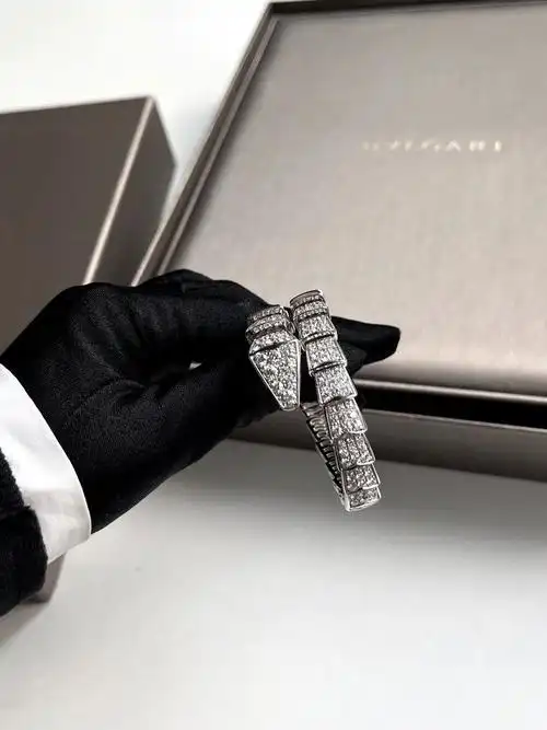 bvlgari宝格丽白金满钻蛇手镯m码99新