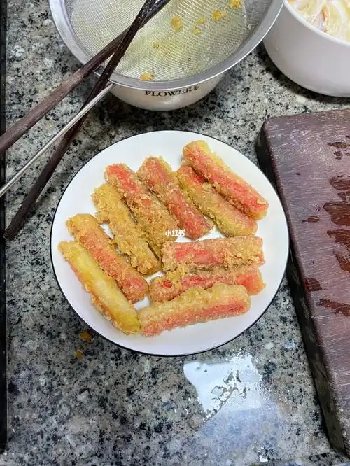 炸蟹柳成功吸引我女儿哈哈哈