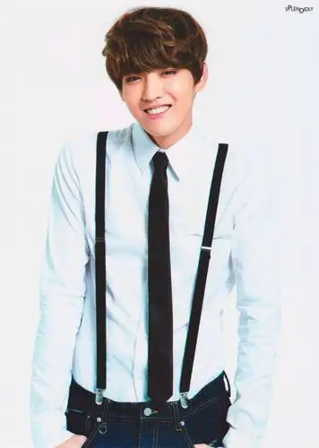 求exo十二月的奇迹单人照!半身和全身的!