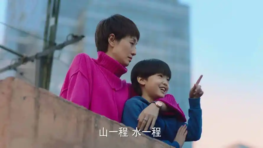 我的前半生:唐晶订婚宴上陈俊生病倒,贺涵和罗子君关系暧昧_凌玲_陈母