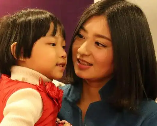 斓曦的个人资料身高体重年龄多大老公程祥是哪里人家境是富二代吗